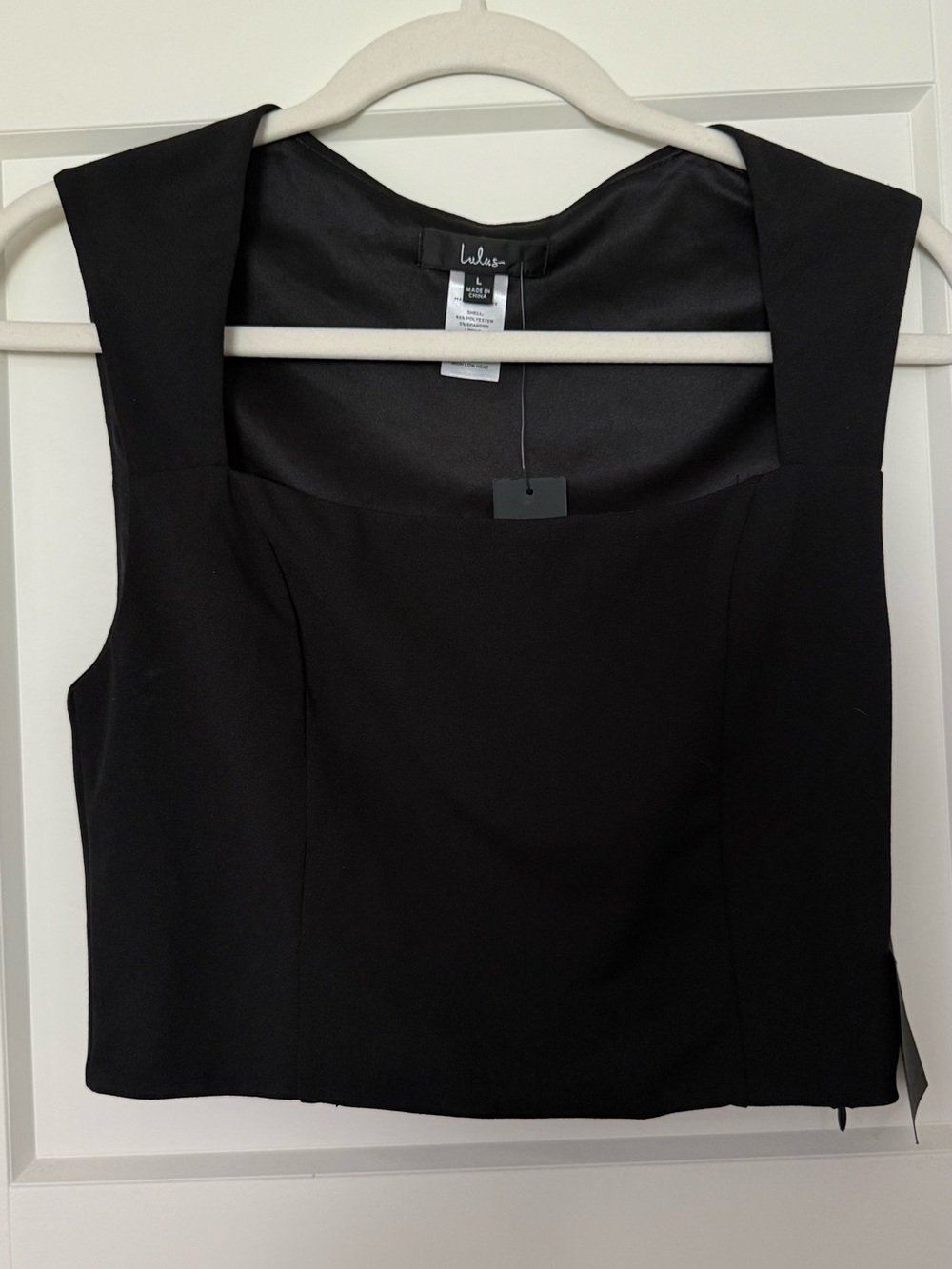Lulu's Black Sleeveless Square-Neck Tank Top